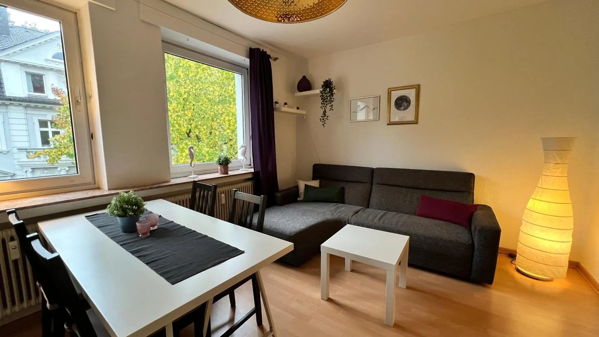 Gemuetliches City-Apartment contacts